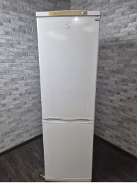 Холодильник Indesit SB 200 